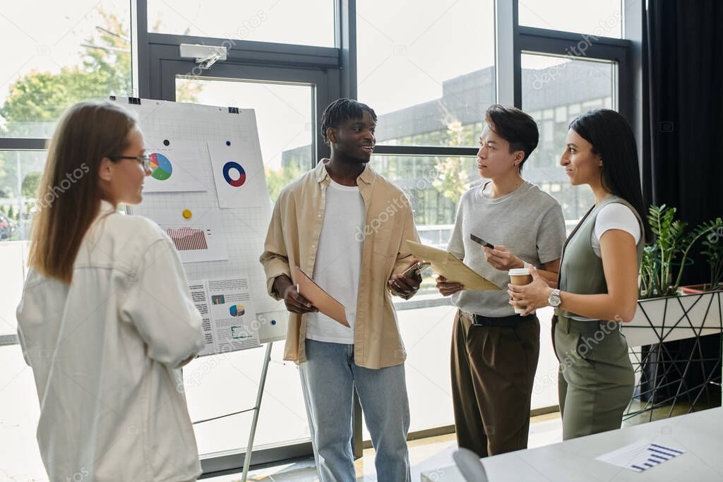 Grafici di performance aziendale analizzati in riunione